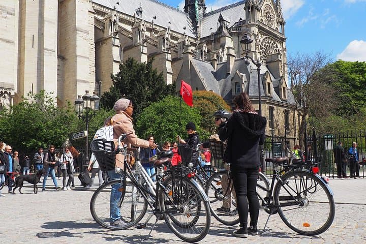 Paris Guided Food Tour by Bike - Ile de la Cité and Marais — photo 2