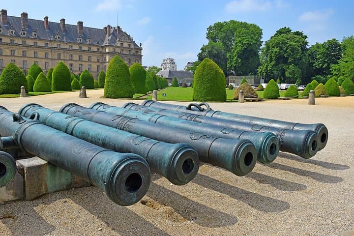 Napoleon's Guided Tour for Kids & Families in Paris — photo 4