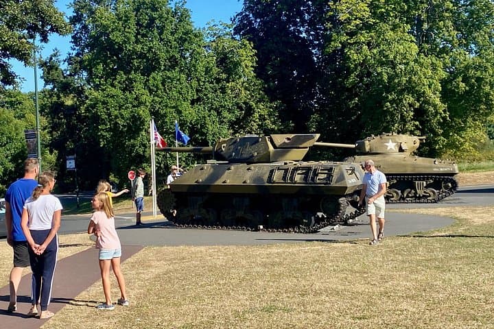 Private Normandy D-Day Tour from Paris with 6 Historic Sites — photo 18