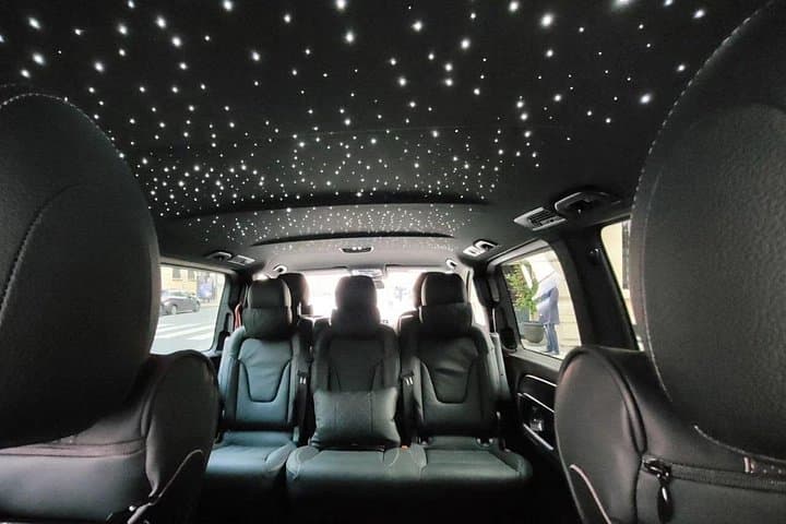 Paris Airport (CDG/ORLY) Transfer Minivan From or To Paris 1way — photo 4