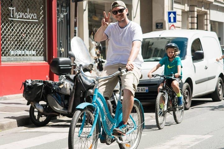 Paris Highlights Bike Tour: Eiffel Tower, Louvre and Notre-Dame — photo 16