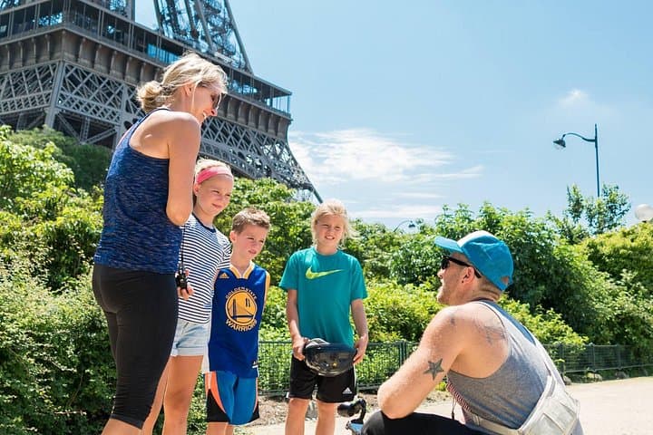 Paris Highlights Bike Tour: Eiffel Tower, Louvre and Notre-Dame — photo 17
