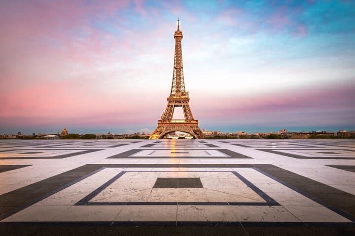 Eiffel Tower Summit with Reserved Access by Elevator — photo 1