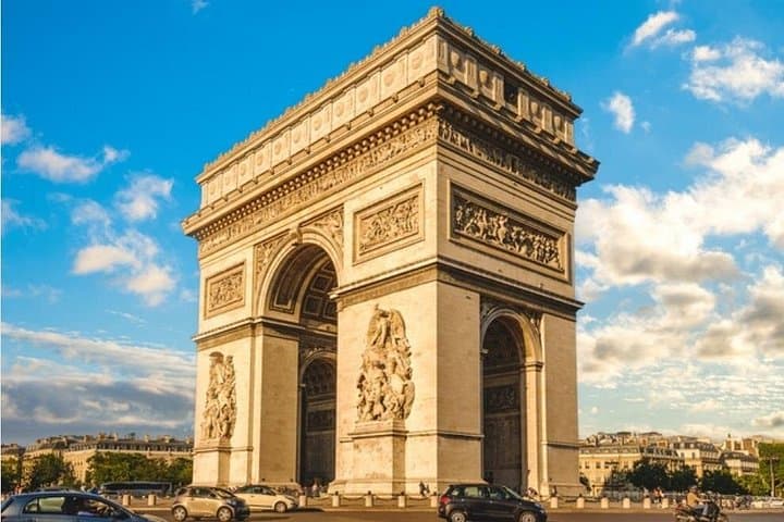 CDG - ORLY (ORY) airport to Paris, with a fluent English driver — photo 6