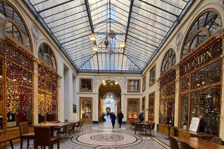 Explore the Covered Passages of Paris with a track game — photo 2