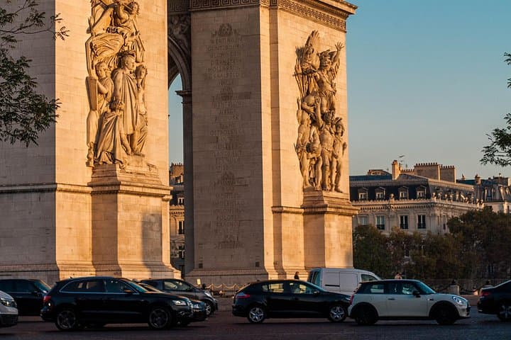 Private 4-hour City tour of Paris with Driver and Local Guide — photo 7