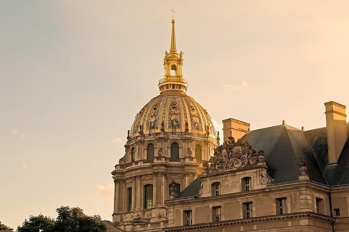 Private 4-hour City tour of Paris with Driver and Local Guide — photo 4
