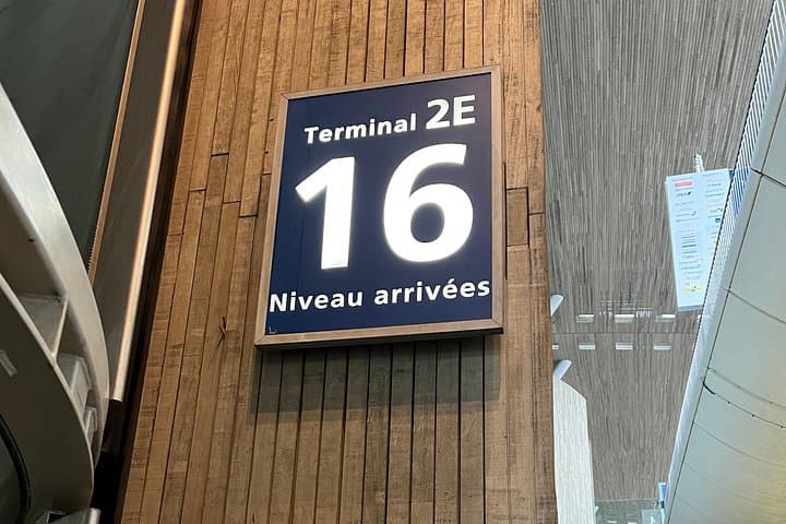 Private Transfer from Roissy CDG airport To the city of Paris — photo 9