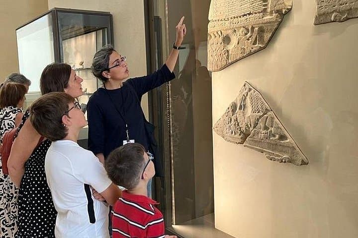 1h30 - Louvre Highlights optional 'families with kids' - Eng/Esp — photo 5
