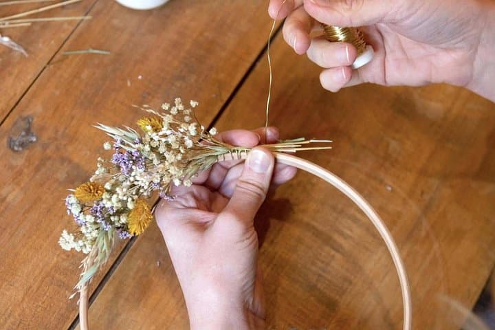 Paris 1e: Preserved Flower Wreath Workshop — photo 2