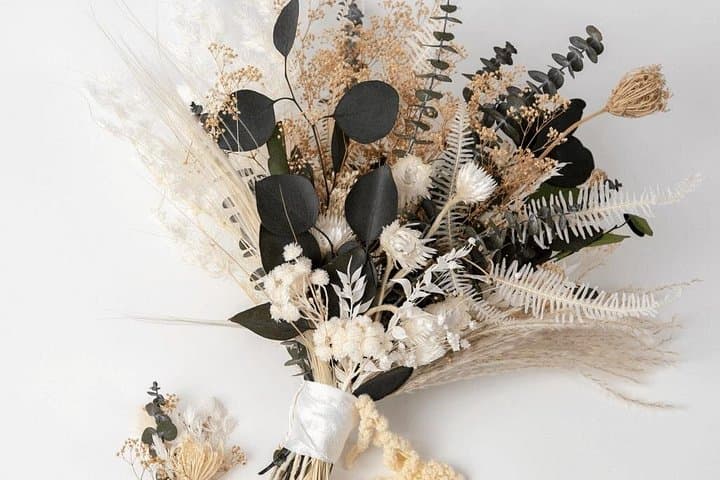 Paris 1e: 3 Hour Wedding Bouquet Private Workshop — photo 2
