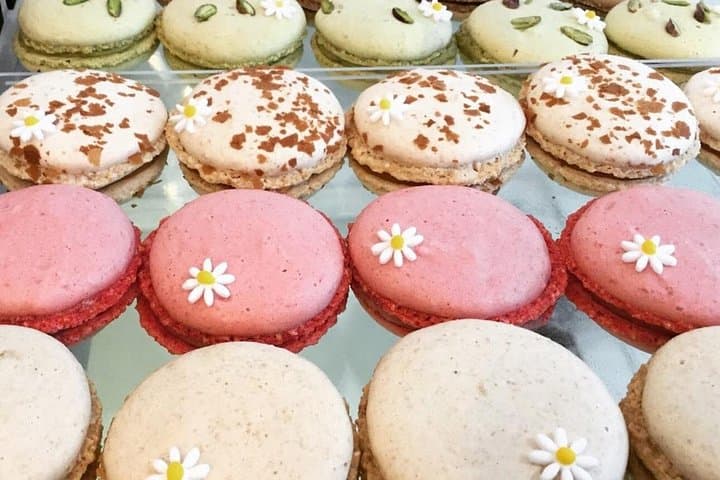 Sweet walking food tour in Paris with local guide — photo 2