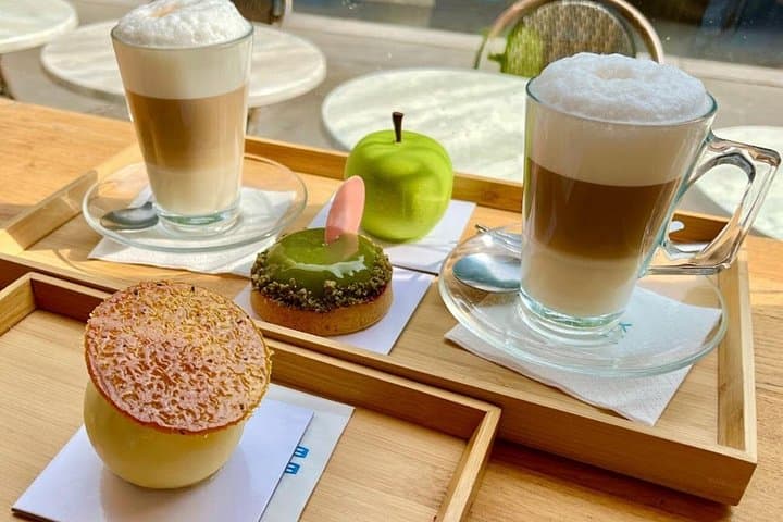 Sweet walking food tour in Paris with local guide — photo 6