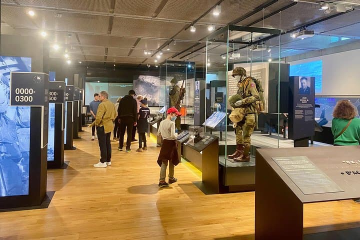 Normandy D-Day Small Group Tour from Paris Omaha and Utah Beaches — photo 6