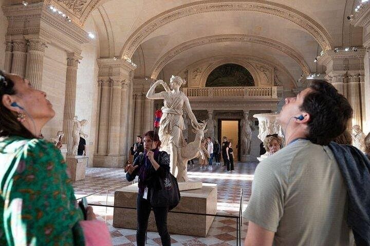 Semi-Private Paris in a Day Tour: Louvre, Montmartre & Notre Dame — photo 8