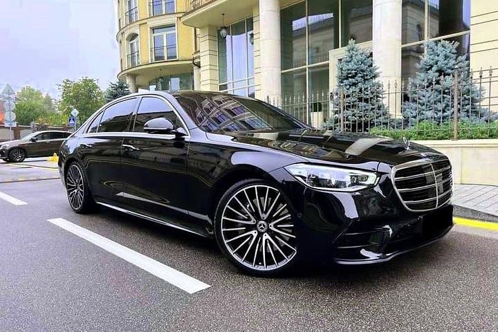 Private Transfer: Nice Airport NCE to Nice City in Luxury Car