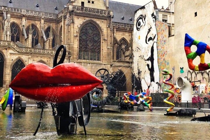 Paris Medieval Heart: Walking Tour in Ancient Marais — photo 2