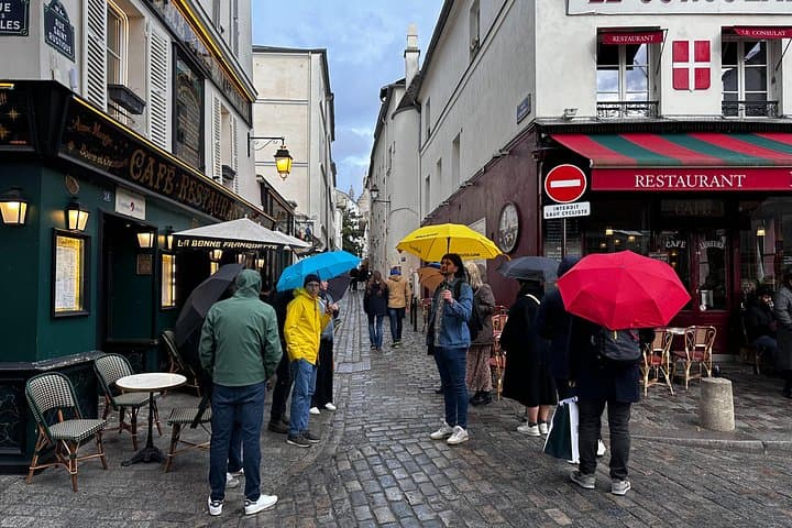 Montmartre Paris Guided Walking Tour — photo 3