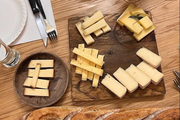 Paris Food Tour in Saint-Germain-des-Prés: Tour of France — photo 13