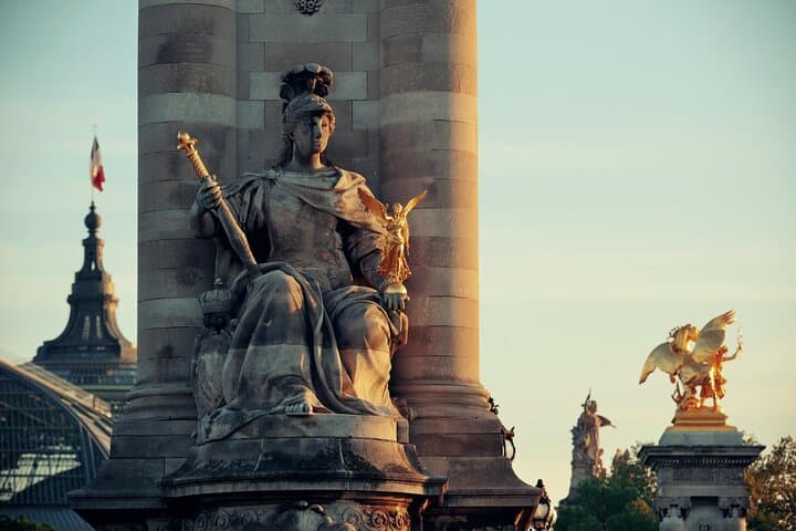 Historic Paris: Exclusive Private Tour with a Local — photo 1