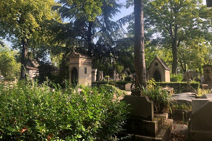 2.5 Hour Walking Tour of Père Lachaise Cemetery from Paris — photo 5