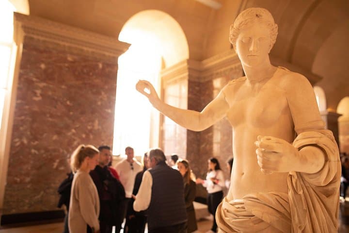 Paris: Complete Louvre Private Tour with Mona Lisa — photo 4