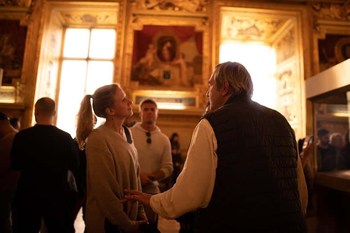 Semi-Private Louvre Highlights Tour with Mona Lisa, Max 6 People — photo 3