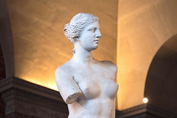 Paris Louvre Museum Private Guided Tour with Pre-Reserved Tickets — photo 13