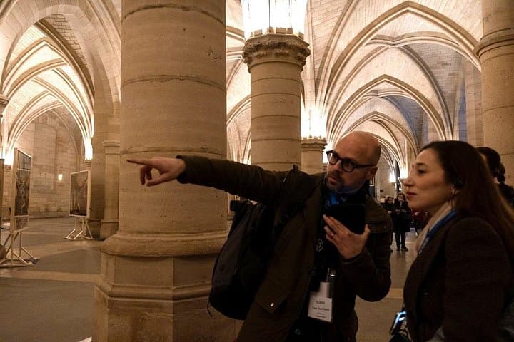 Sainte-Chapelle and Conciergerie Guided Tour with Ticket in Paris — photo 16