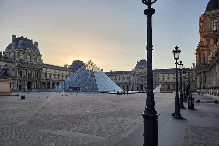 Sunrise Biking Tour: Paris Before the Crowds — photo 7