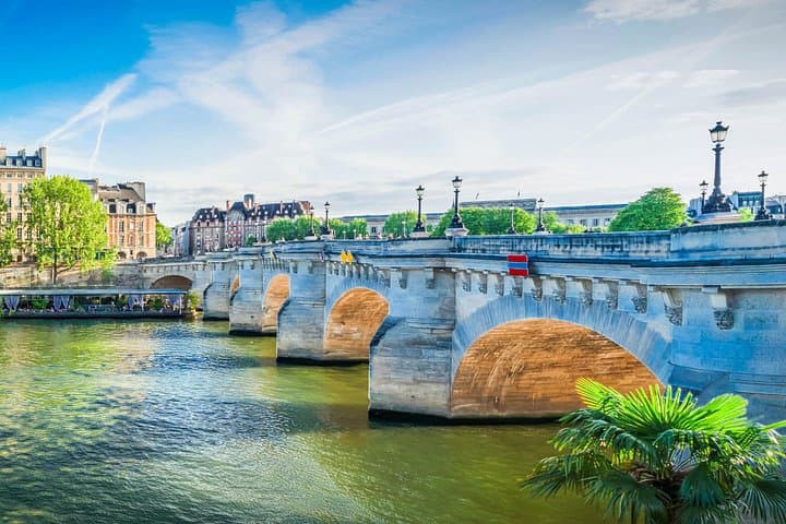 Paris: 3 hours Tour with an APP — photo 5