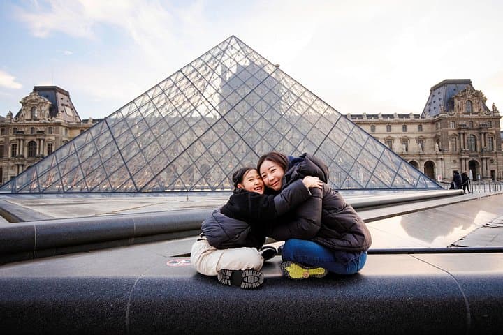 Paris: Your Own Private Photoshoot at Louvre Museum — photo 6