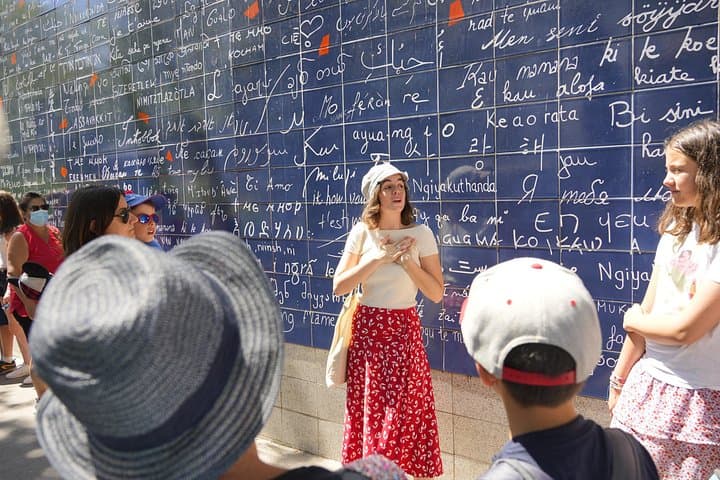 Guided tour of Montmartre in songs with a professional — photo 2