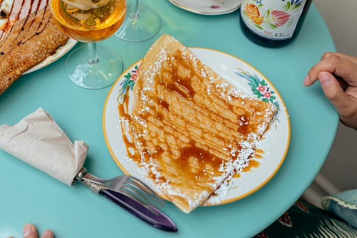 Montmartre Private Food Walking Tour With Locals: The 10 Tastings — photo 9