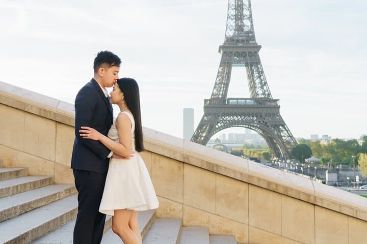 Photo Session in Paris - Photographer at the Eiffel Tower — photo 15