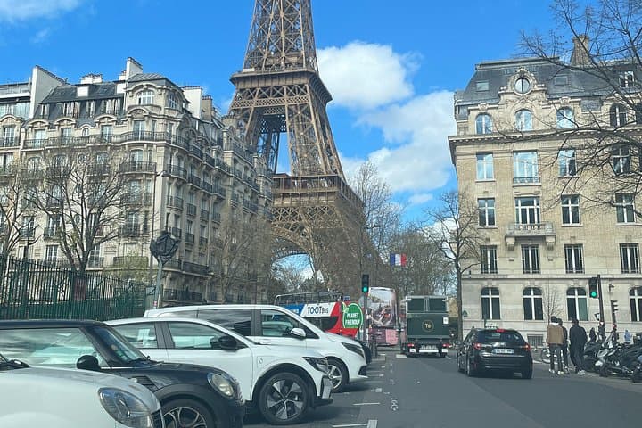 transfer from CDG/ORLY airport to Paris ,multilingual driver — photo 9