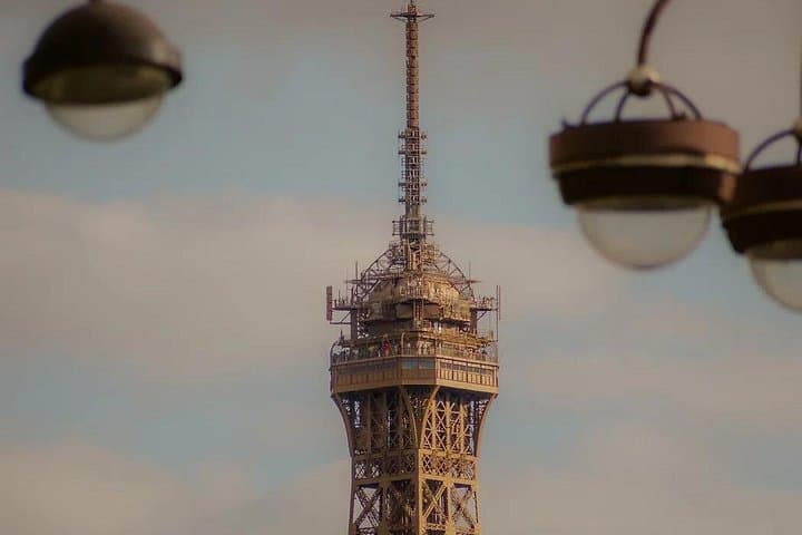 Eiffel Tower Elevator Tour with Interactive Guide+Optional Summit — photo 16