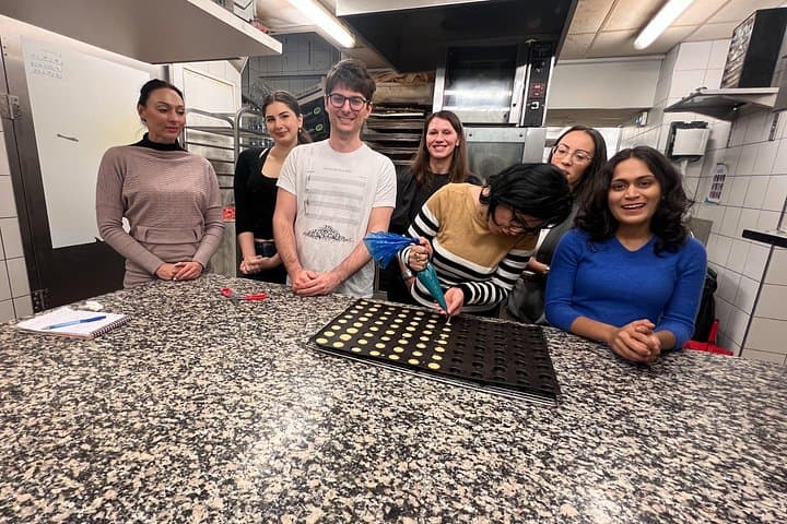 Paris French Baking Experience - Bread/Croissant or Macaron Class — photo 16