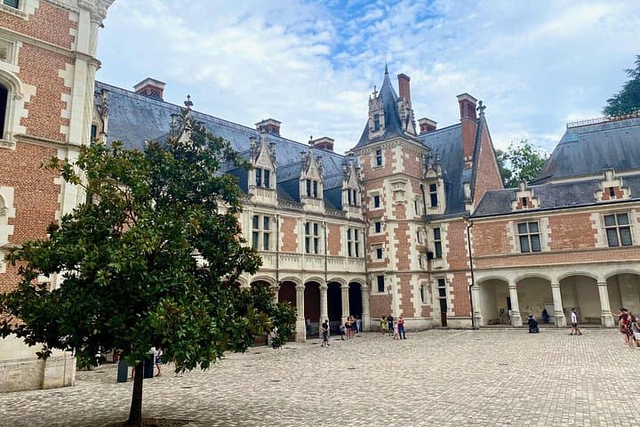 3-day Private 6 Loire Castles, Mont Saint-Michel, D Day Tour — photo 8