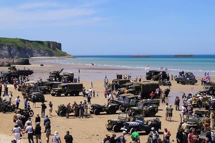 Paris: Normandy D-Day Landing Beaches Private Tour with Champagne — photo 10