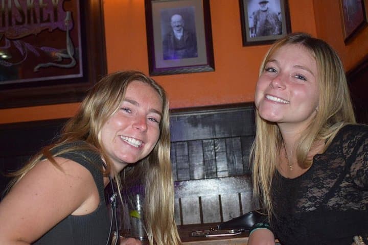 Paris: Social Pub Crawl – Come Alone, Leave With Friends — photo 14