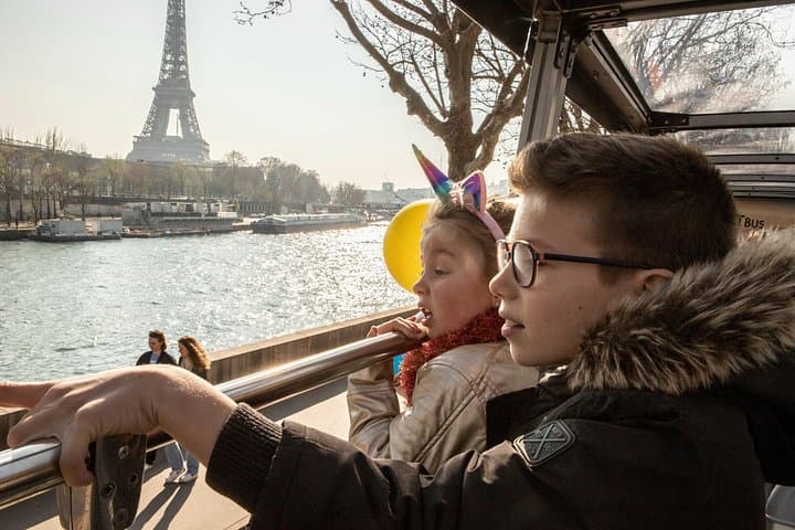 Paris Tootbus Kids Tour Sightseeing Live Guided Tour — photo 3