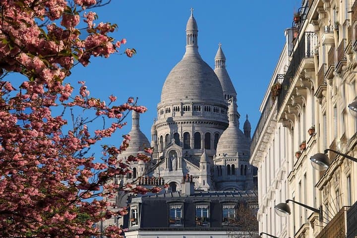 Paris: Small Group Moulin Rouge &Sacré Cœur Montmartre Tour — photo 5