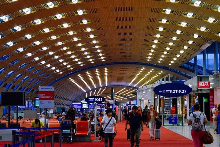 Private Chauffeured Transfer between CDG Airport and Paris — photo 8