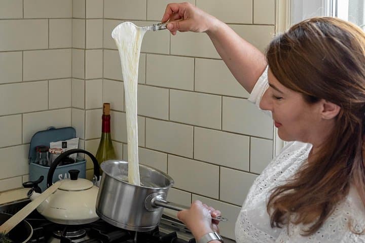 Soufflé Class & Brasserie Lunch with Champagne in Parisian Home — photo 8
