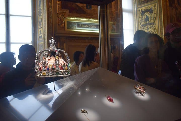Louvre Museum Small Group Guided Tour with Pre-Booked Tickets — photo 5