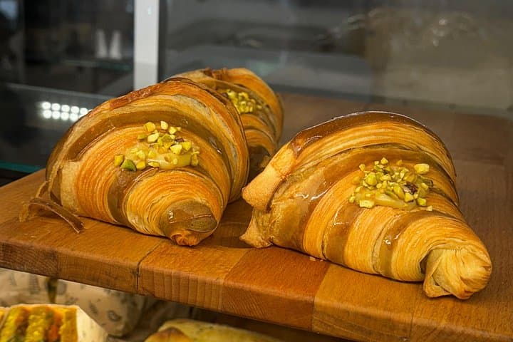 Montmartre Food Tour - Chocolate, Crepes, Pastries and More! — photo 16