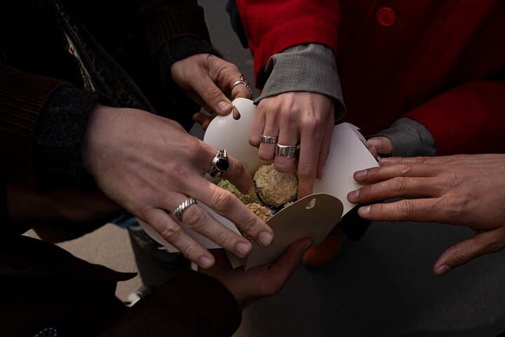 The Pastries & Tragedies tour of Montmartre — photo 3
