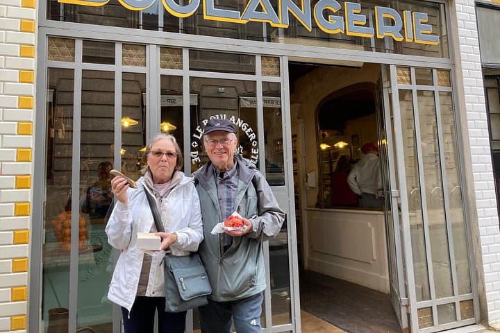 Montmartre Food Tour - Chocolate, Crepes, Pastries and More! — photo 11