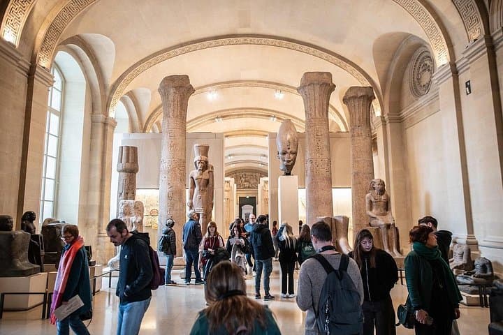 LOUVRE PRIVATE TOUR: Reserved Acess tickets & Local expert guide — photo 12